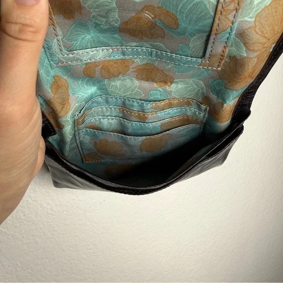 Hobo Bag Glade Crossbody Black Leather Adjustable Strap Multi Pocket - Picture 10 of 16